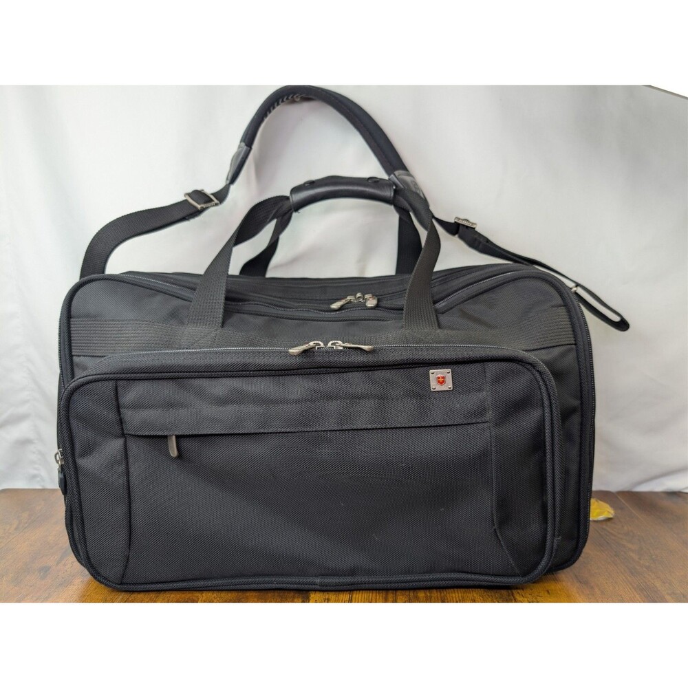 Victorinox Luggage Black 20” Carry on Bag Expandable Backpack Suitor Duffle